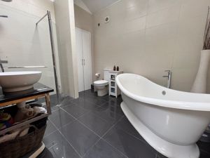 Photo 31- click for photo gallery